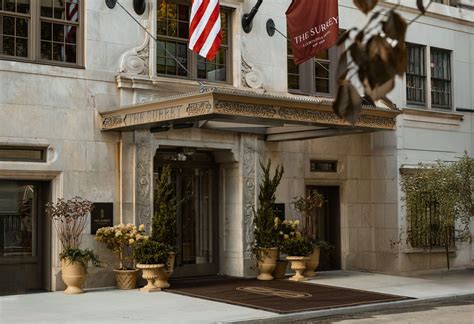 THE SURREY (New York City) .